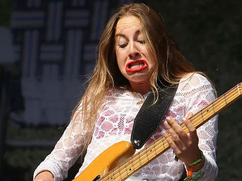 deresolute archive image 00121