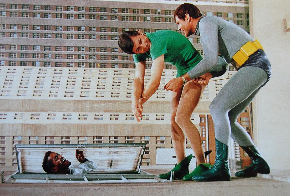 deresolute archive image 2m8BXUfriola7h4p1TY96Mx9o1_1280