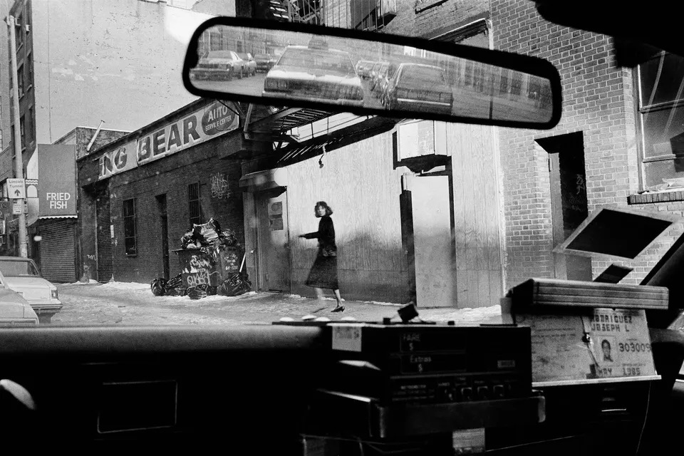 deresolute archive image 826da5a3d09c6b16113065ee2536fb1c5e0b20b2