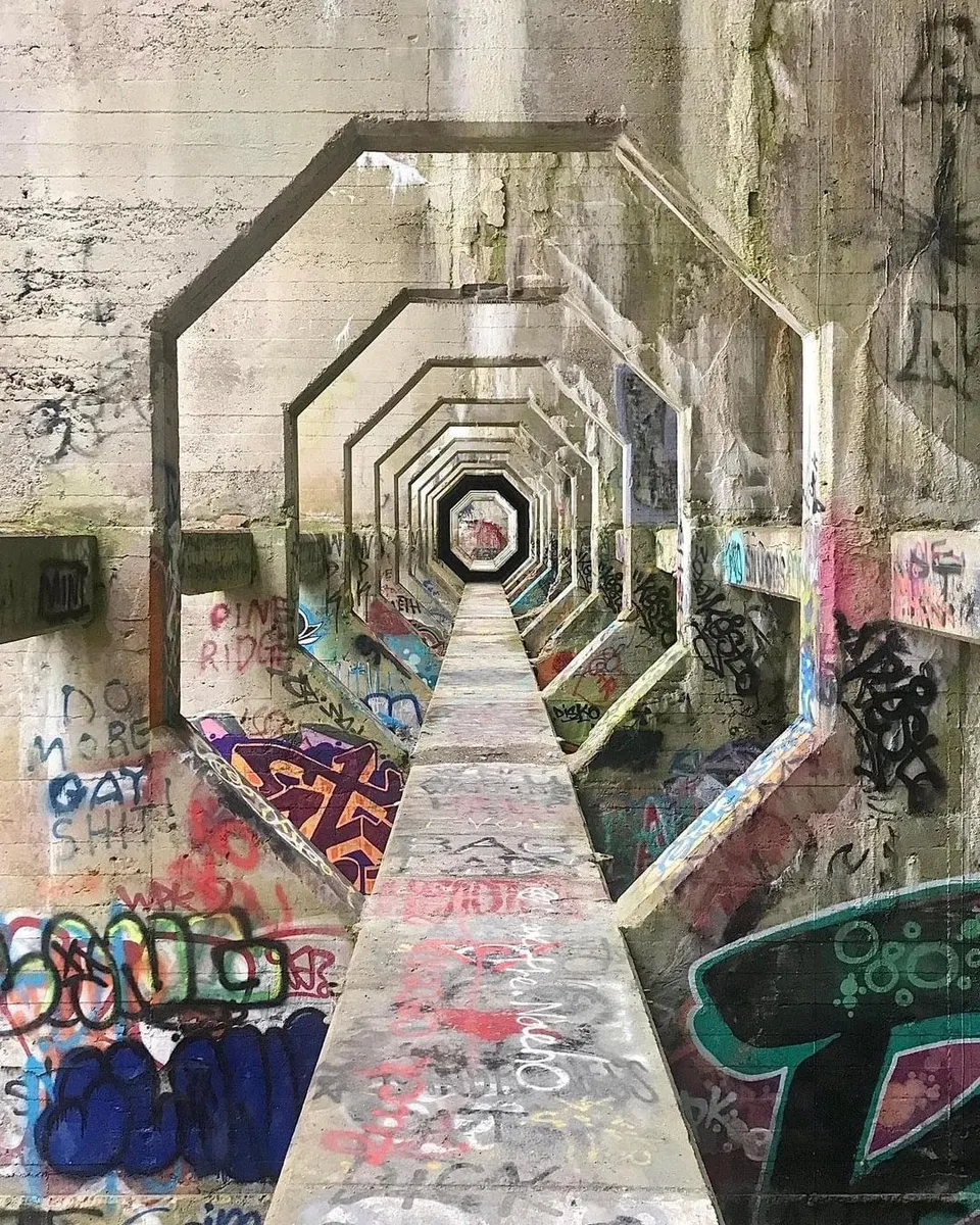 deresolute archive image a09fae60412278482a41b48b08c89bc986b637bd