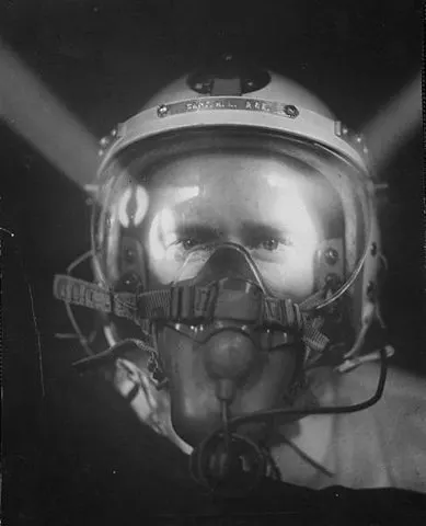 deresolute archive image lIeodZtm8kc66n6zrlemK7mDo1_400